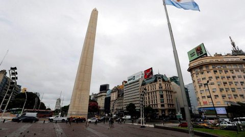 Argentina amplia toque de recolher obrigatório