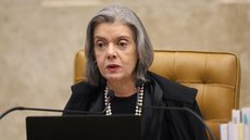 Cármen Lúcia critica proposta de reajuste a ministros da Corte