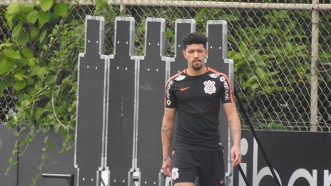 Corinthians x São Paulo: Douglas sente incômodo na coxa, e Timão tem dúvida na escalação