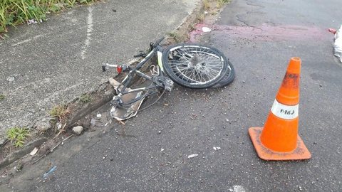 Ciclista morre após ser atropelado por ônibus em Jundiaí
