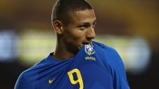 Balanço das novidades: Richarlison, Arthur e Militão se destacam no início da renovação