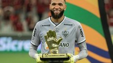 Navarro perto do Palmeiras, Vasco quer Diego Souza, e “parceria” entre São Paulo e Grêmio