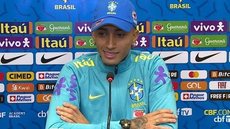 Raphinha revela parabéns de Ronaldinho Gaúcho e lembra veto anterior na Seleção: “Frustrado”