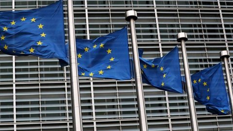 UE oferece 400 milhões de euros a iniciativa por vacina para covid-19