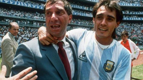 Ex-técnico da seleção argentina, Bilardo foi diagnosticado por engano com covid-19