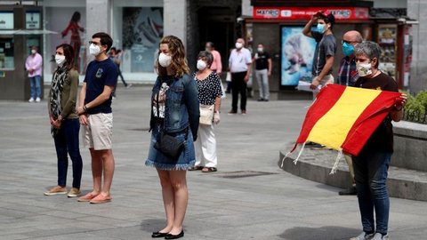 Espanha anuncia novas restrições contra a covid-19 em Madri