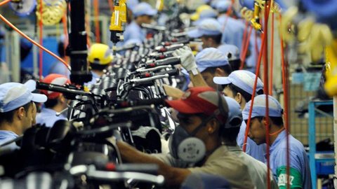 Inflação na saída das fábricas recua para 1,89% em abril, diz IBGE