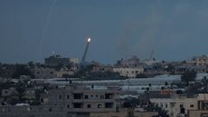 Israel e Hamas intensificam bombardeios
