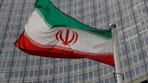Após liberdade provisória, Irã concede perdão a 10 mil prisioneiros