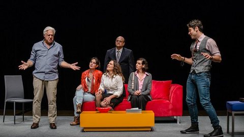 Antônio Fagundes apresenta comédia hoje no Teatro de Marília