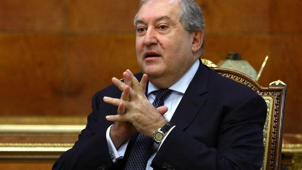 Presidente da Armênia renuncia em meio a crise nacional