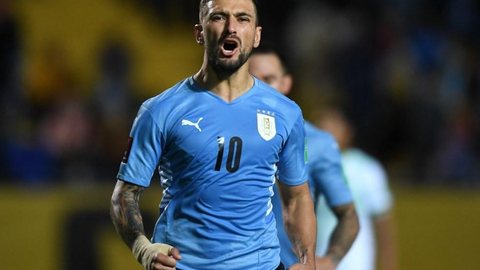 Uruguai divulga lista para jogos contra Colômbia, Argentina e Brasil com Piquerez e Arrascaeta