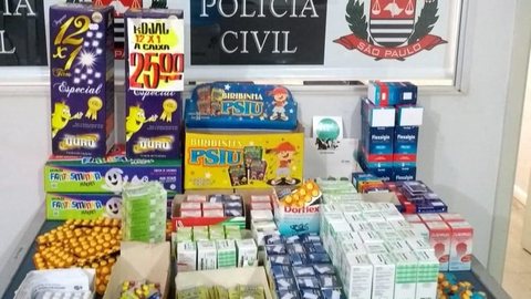 Polícia apreende fogos de artifício e remédios vendidos irregularmente em Bauru