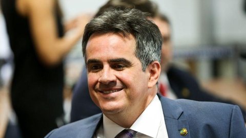 Senador Ciro Nogueira assumirá comando da Casa Civil, diz presidente