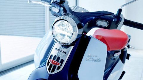 ‘Honda Biz retrô’ é lançada na Europa e promete consumo de 66,7 km/l