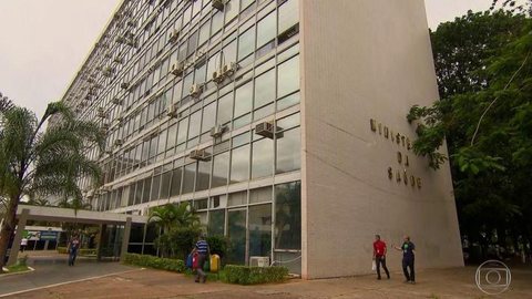 Conselho diz que foi avisado pela embaixada de Cuba que médicos deixarão Brasil até fim do ano