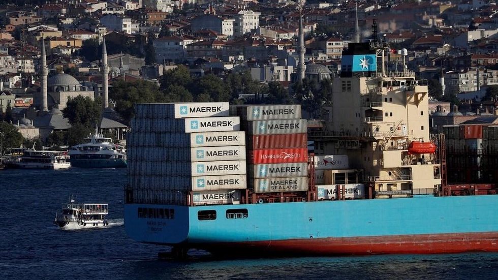 Maersk suspende transporte de contêineres à Rússia