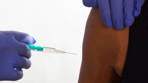 Confira o lançamento do plano de vacinação contra covid-19