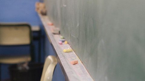 Volta às aulas presenciais: Governo de SP gastou só 20% da verba para reforma e melhoria estrutural de escolas em 2021