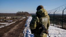 Exército russo confirma início de bombardeios na Ucrânia