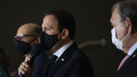 Governo de SP tem 15 dias para explicar compra de respiradores sem licitação