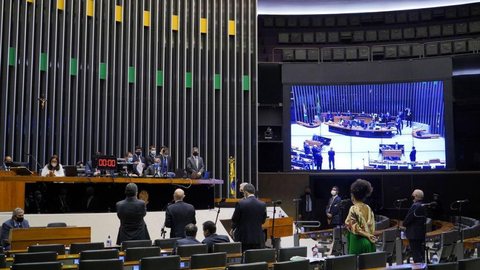 Câmara aprova MP que cria Programa Internet Brasil
