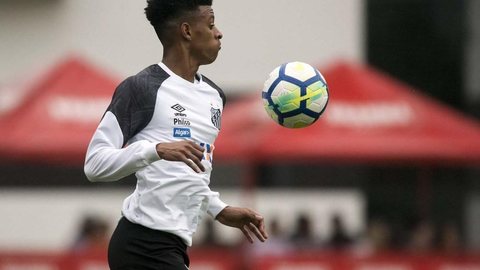 Robson Bambu recusa proposta de renovação e pode não jogar mais pelo Santos