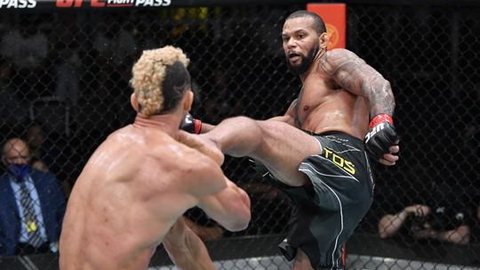UFC: Thiago Marreta vence Johnny Walker na luta principal por decisão unânime