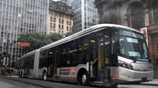 Nove ônibus são alvo de vandalismo na capital paulista