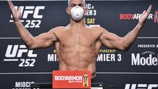 Júnior Cigano assina contrato com promotora de boxe: “Quero ser campeão mundial”