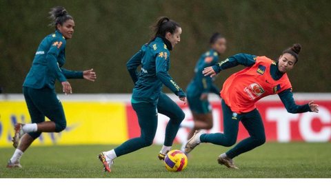 Pia Sundhage promete mudanças na seleção feminina contra a França