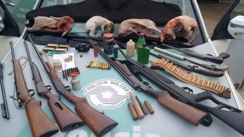 Polícia Ambiental apreende armas e animais mortos em Valparaíso