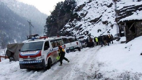 Avalanche no Paquistão deixa ao menos 71 mortos e diversos feridos