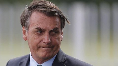 Bolsonaro pede calma a apoiadores: ‘Me critiquem quando eu errar’
