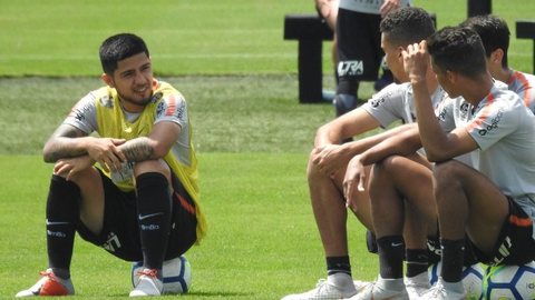 Corinthians aposta em afirmação de Sergio Díaz em 2019 após semestre de reajuste físico
