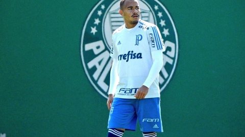 Bruno Henrique e Borja viram desfalques, e Felipão esboça Palmeiras com garotos