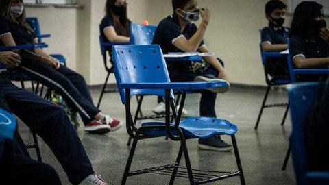 Mais de 200 dias fechadas: Escolas da cidade de São Paulo reabrem na quarta