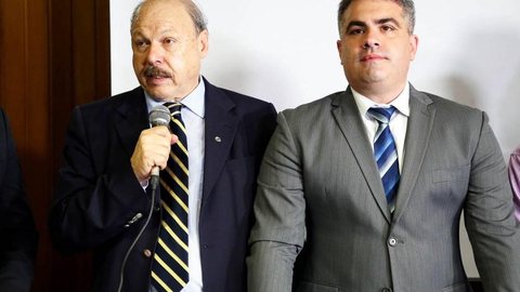 Santos aprova 17 demissões, e Rollo deixa grupo de gestores: “Não adianta chorar”, diz Peres