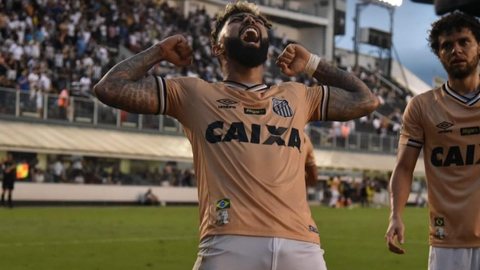 Análise: símbolo da evolução do Santos, Cuca tem elenco nas mãos e time com cara de Libertadores