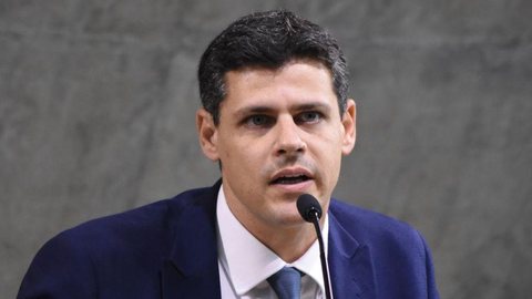 IOF não financiará Auxílio Brasil em 2022, diz secretário