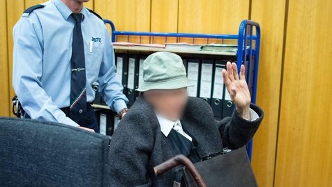Ex-guarda de campo de concentração é julgado na Alemanha