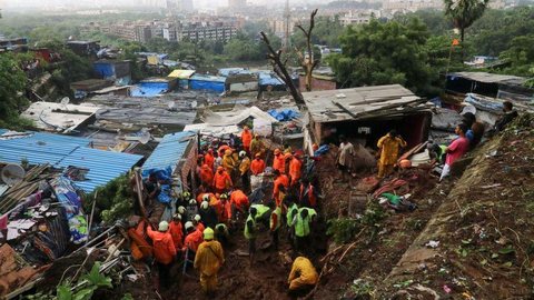 Deslizamentos de terra deixam ao menos 30 mortos em Mumbai
