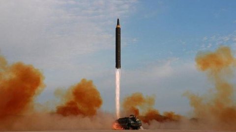 Pentágono: novo míssil norte-coreano ameaça comunidade internacional