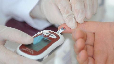 Médicos promovem teleatendimento gratuito sobre diabetes no sábado