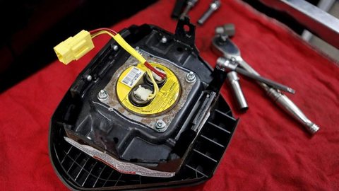 Honda diz que registrou 28 ocorrências de rompimento de airbags da Takata no Brasil; em 11 houve feridos