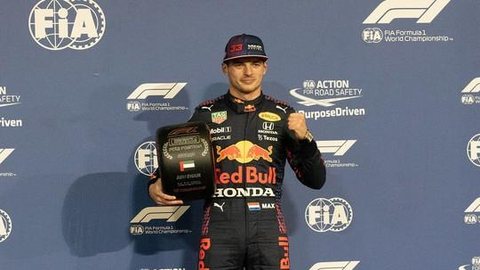 Verstappen leva 10ª pole de 2021 em Abu Dhabi e ganha força para título
