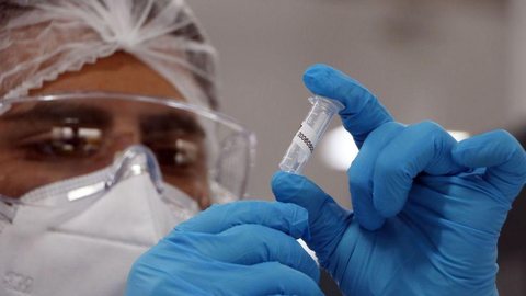 Brasil ultrapassa 7 milhões de infectados pela covid-19