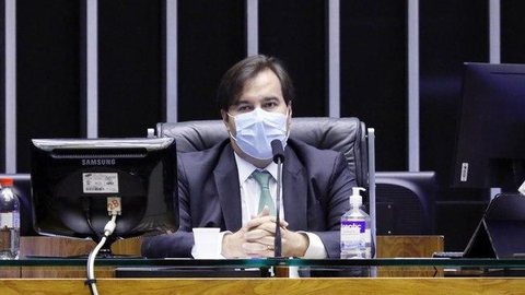 Rodrigo Maia comemora 75% de apoio à democracia, mas lamenta ‘discussão’