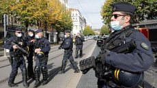 França eleva nível de ameaça à segurança para patamar mais alto