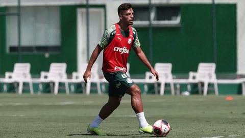 Palmeiras treina com reforços, mas pode perder Gabriel Menino em jogo de ida da Recopa